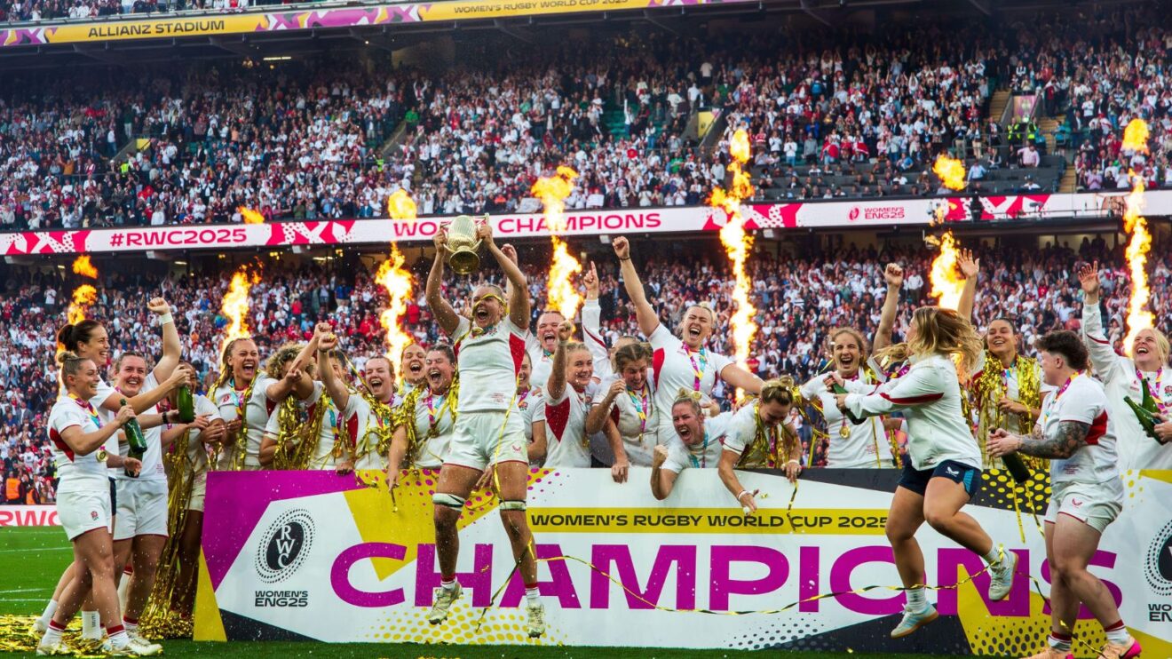 The Red Roses celebrating their World Cup Final win in 2025
